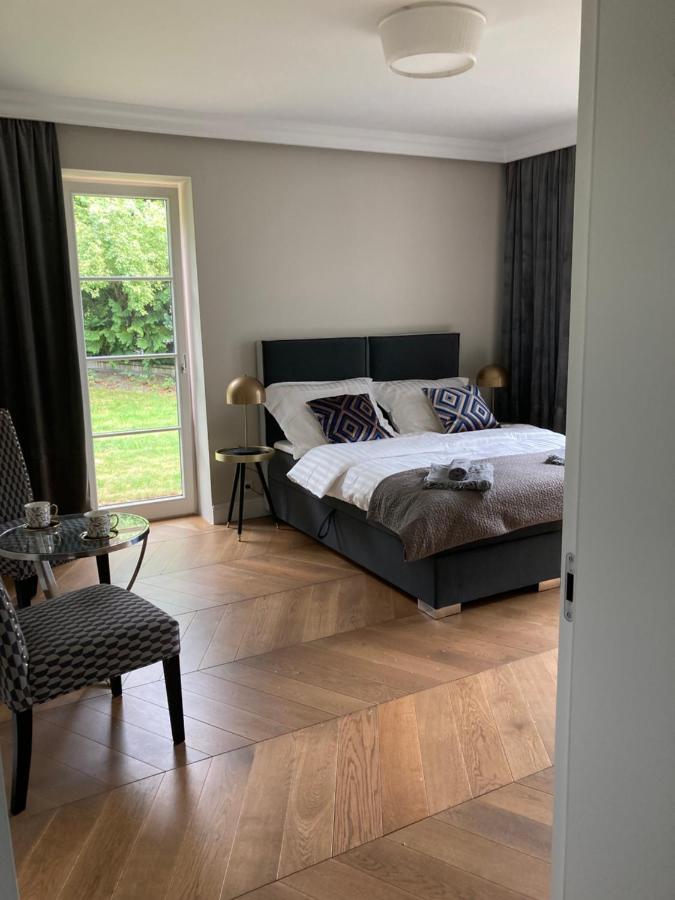 Krakow Green Hill Luxury Apartment Balice Dış mekan fotoğraf